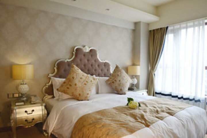 Room 18 of 27