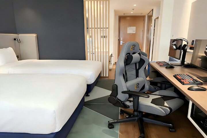 Room 29 of 66