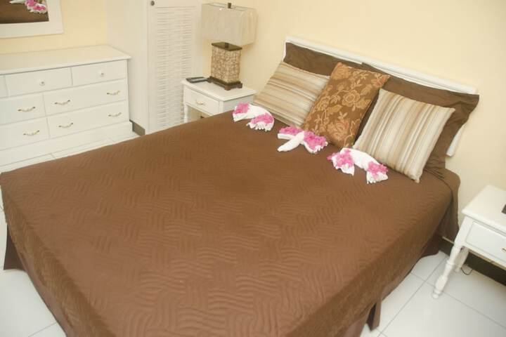 Room 5 of 41