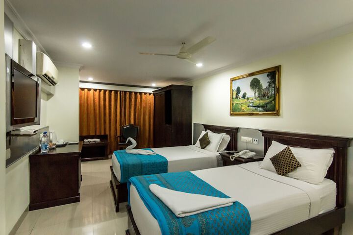 Room 8 of 17