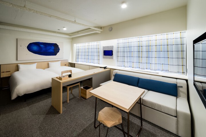 Room 12 of 62