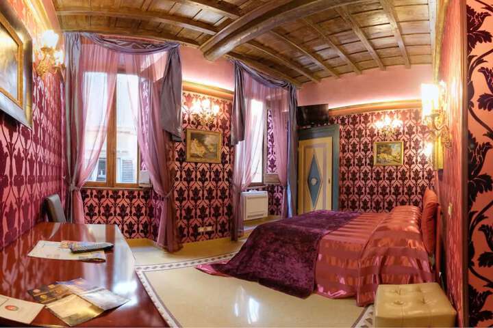 Room 29 of 55