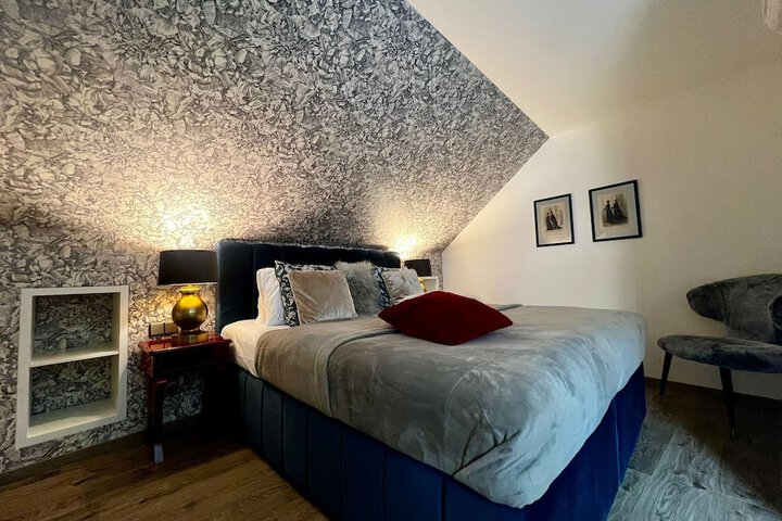 Room 18 of 39