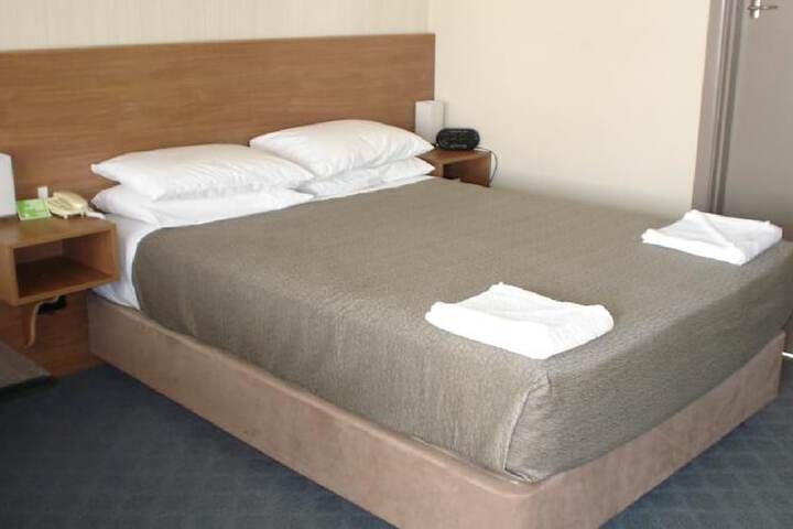 Room 3 of 60