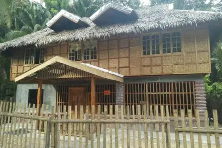 Loboc Backpakers Inn