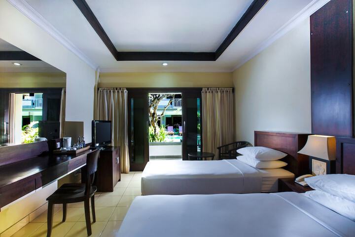 Room 10 of 49