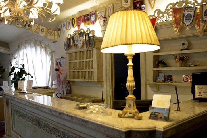 Hotel Interior 4 of 43