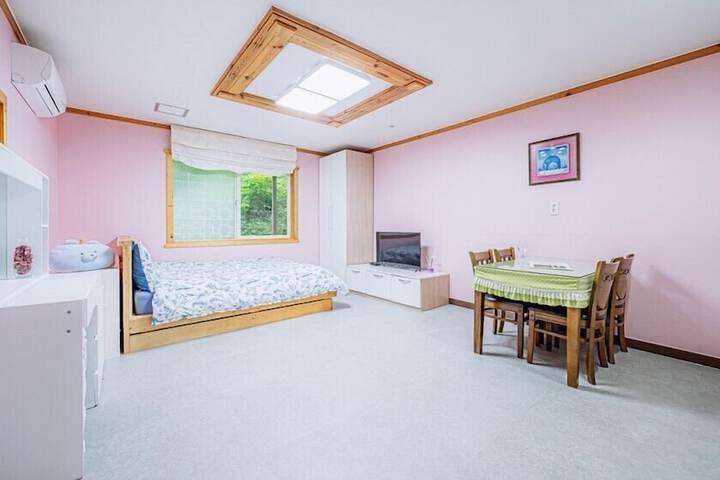 Room 44 of 83