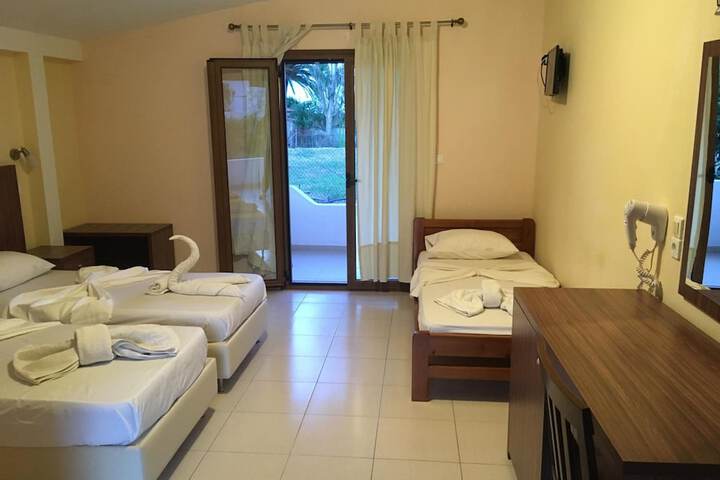 Room 15 of 59