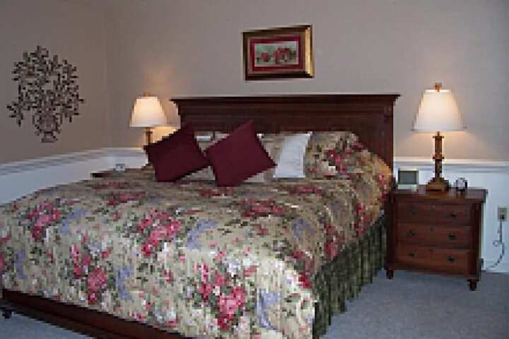 Room 8 of 77