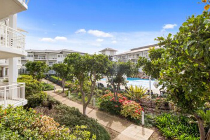 Property Grounds 11 of 14