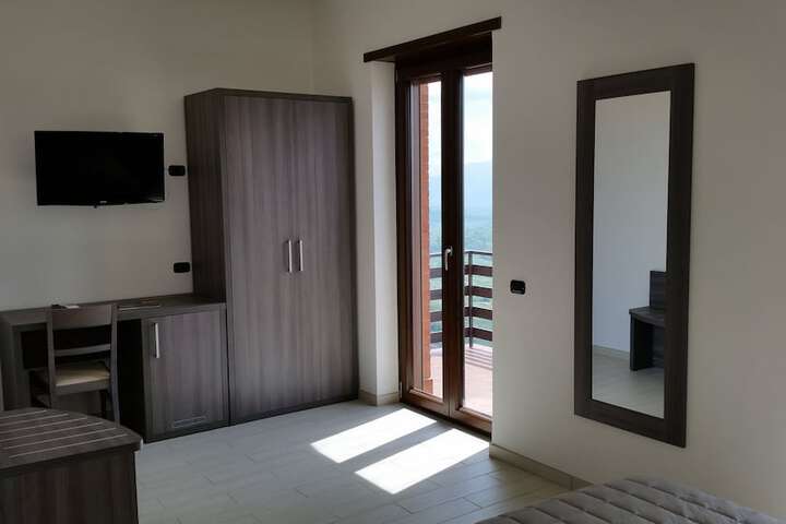 Room 8 of 39