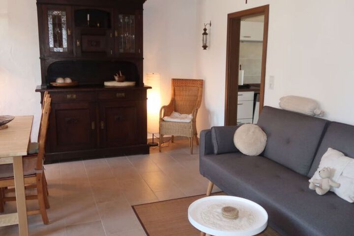 Room 5 of 14