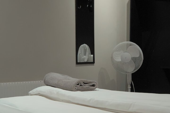 Room 47 of 128