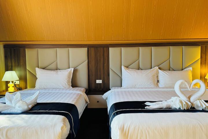 Room 8 of 49