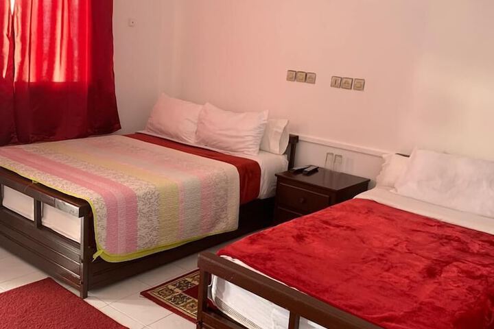 Room 2 of 7
