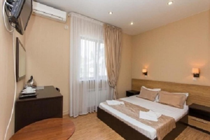 Room 7 of 34