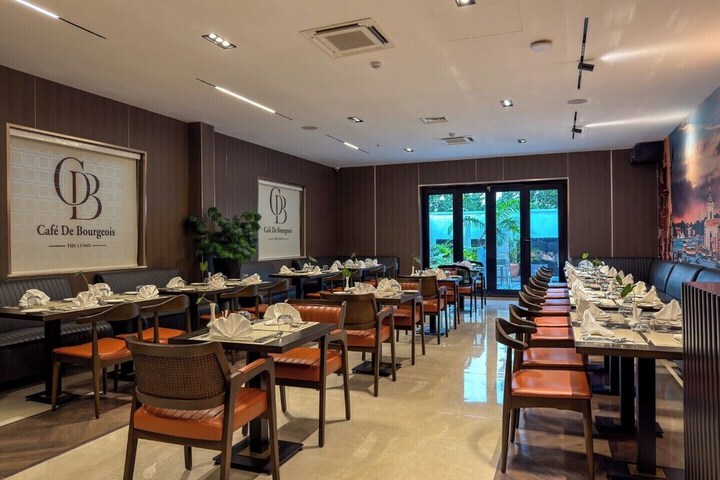 Dining 146 of 179