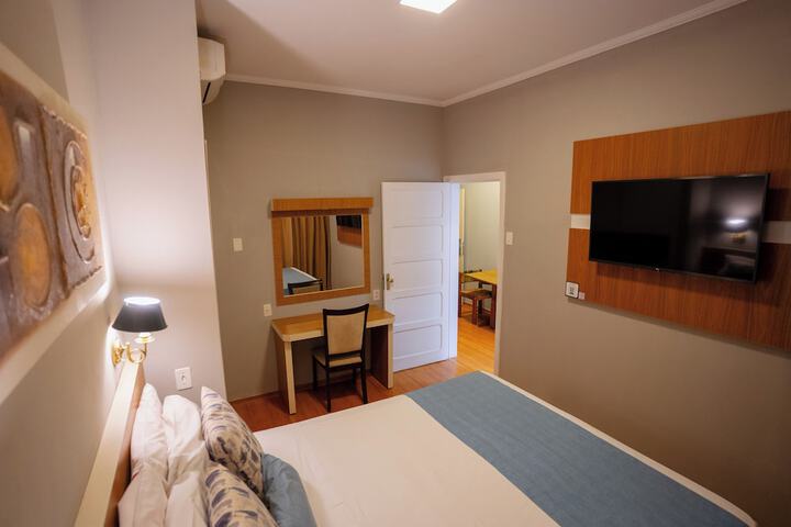 Room 53 of 175