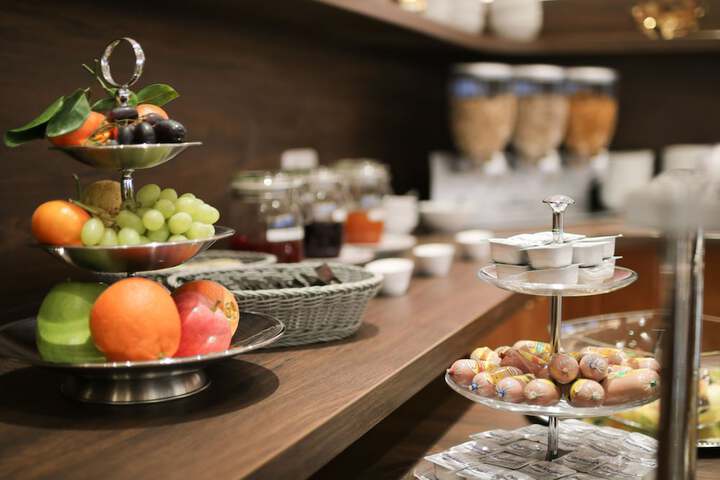 Breakfast/Coffee Service 31 of 48