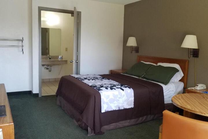 2 Double Beds (2 of 7)