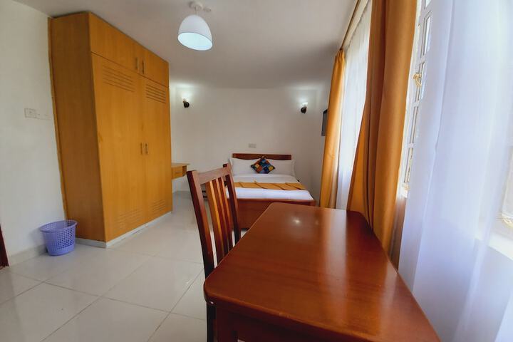Room 14 of 43