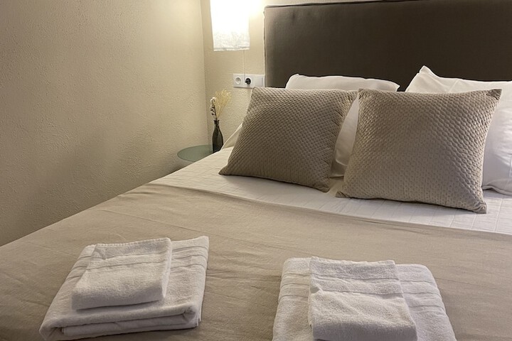 Room 5 of 42