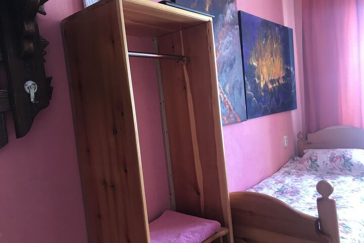 Room 27 of 125