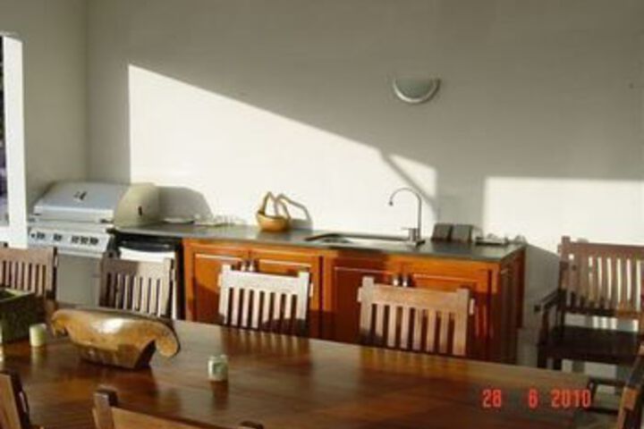 Room 17 of 28