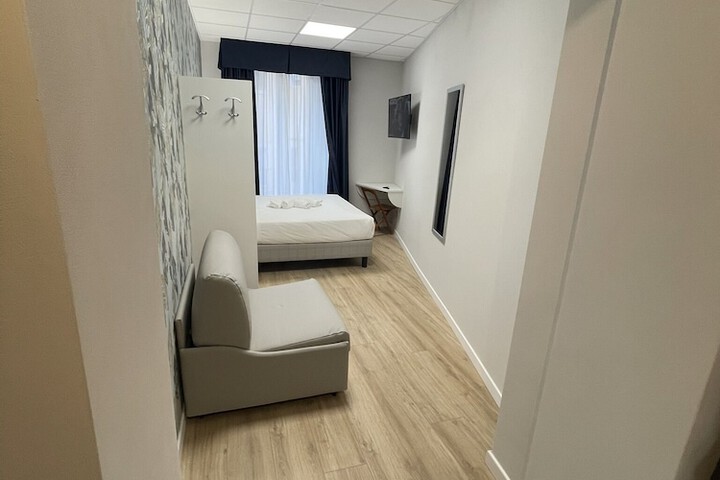 Room 3 of 58