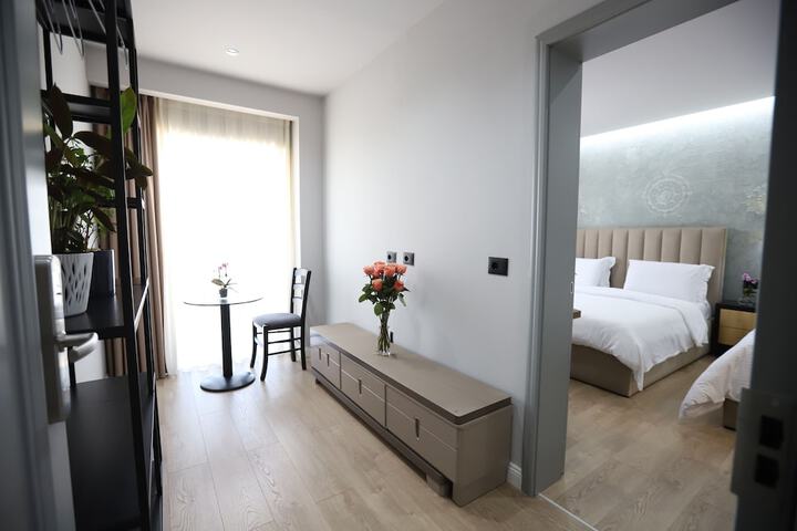 Room 28 of 121