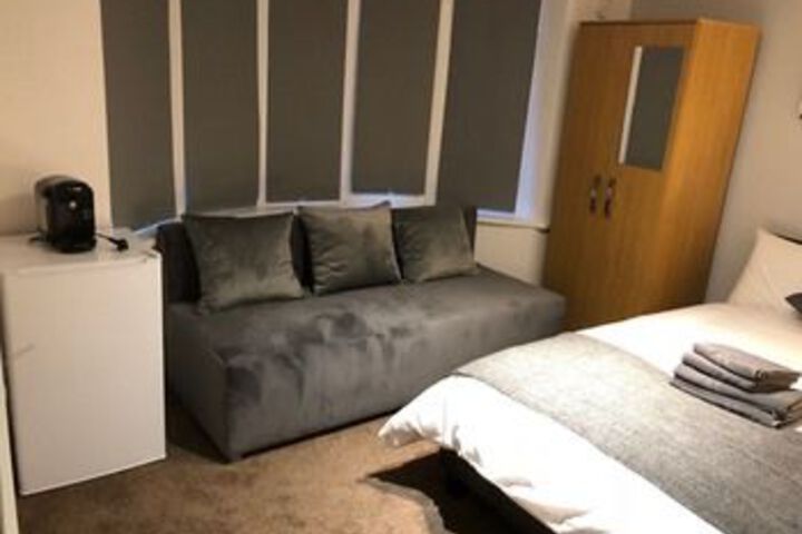 Room 3 of 3