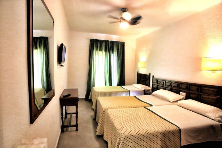Room 13 of 41