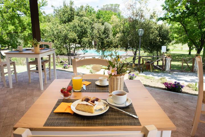 Breakfast/Coffee Service 59 of 74