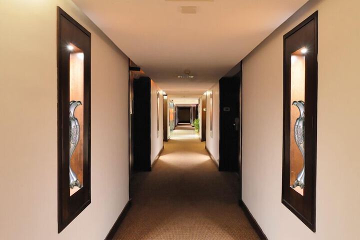 Hotel 63 of 63