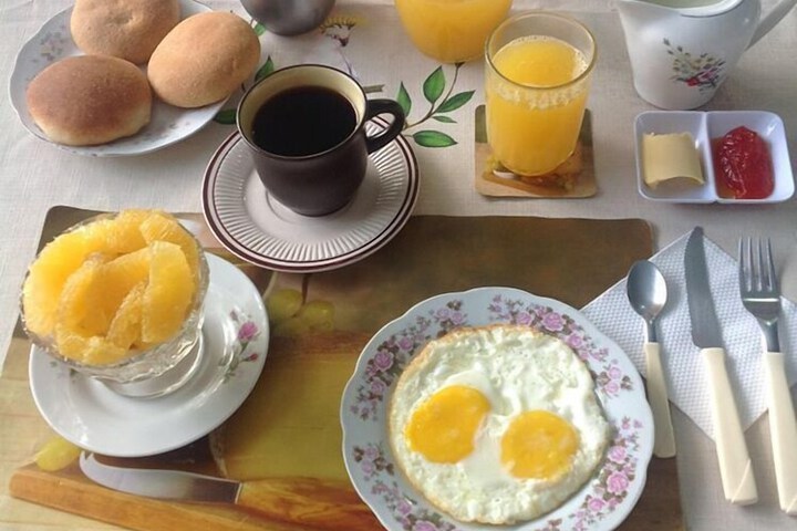 Breakfast/Coffee Service 16 of 25