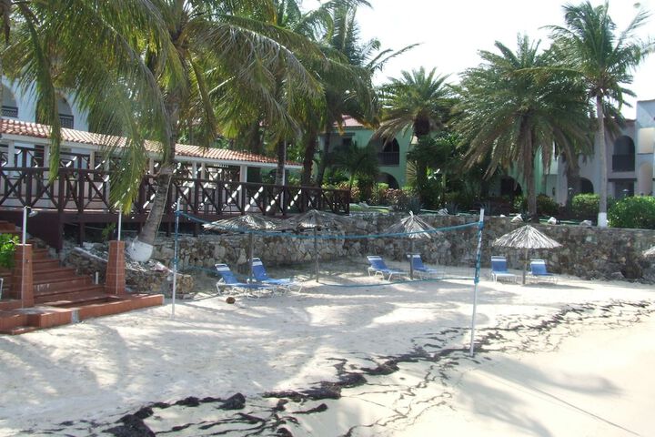 Beach 36 of 60