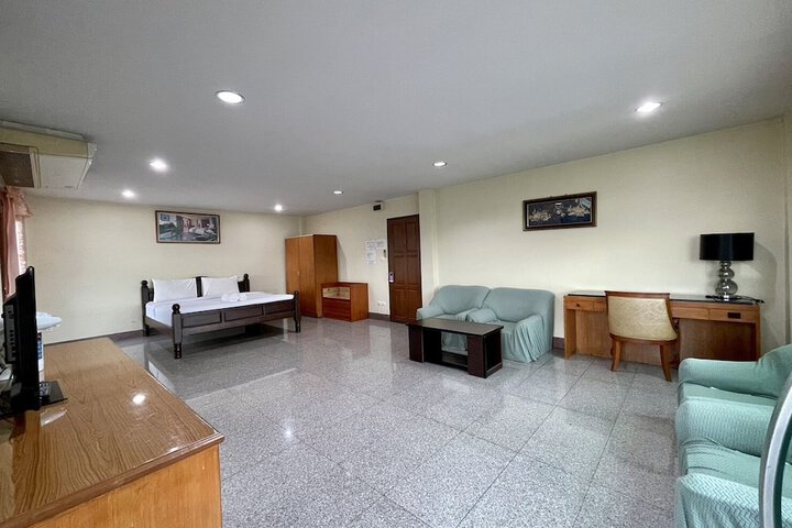 Room 48 of 108