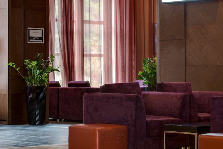 Hotel Interior 4 of 186