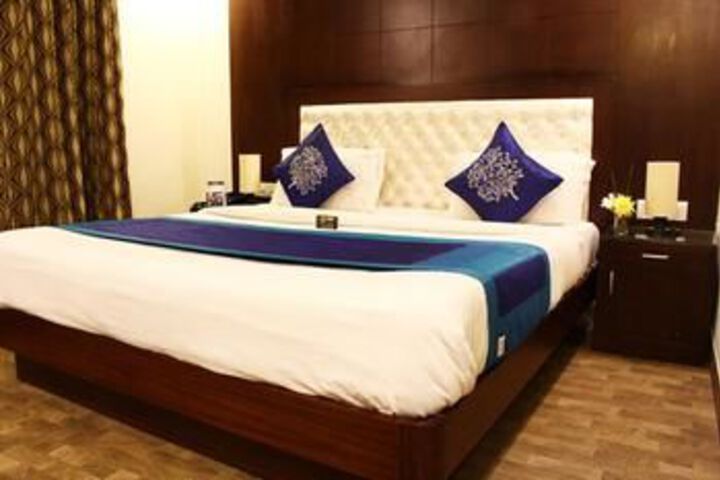 Room 15 of 26