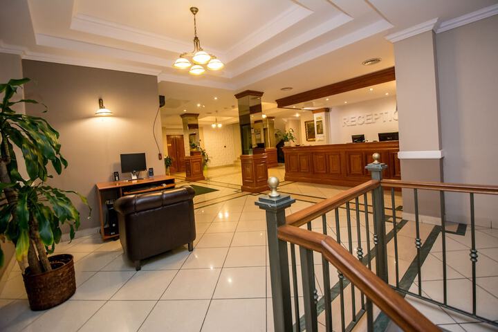 Guest Lobby