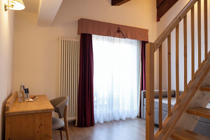 Room 40 of 73