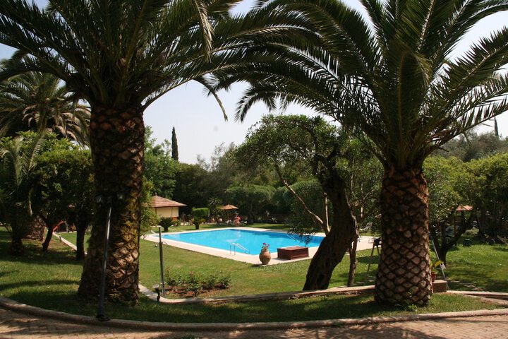 Pool 44 of 73