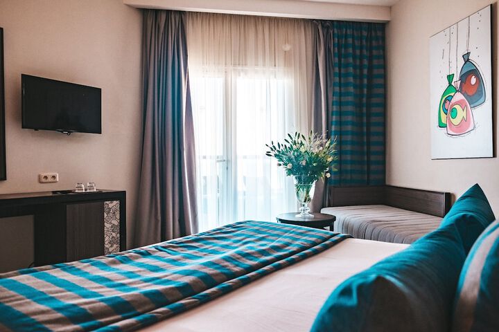 Room 30 of 140