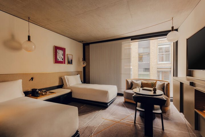Room 38 of 102