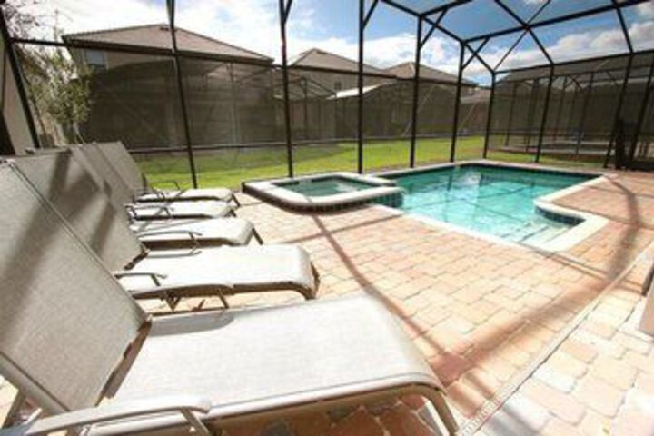 Pool 70 of 91