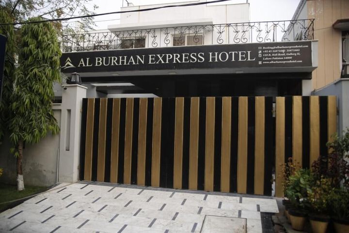 Hotel 4 of 11