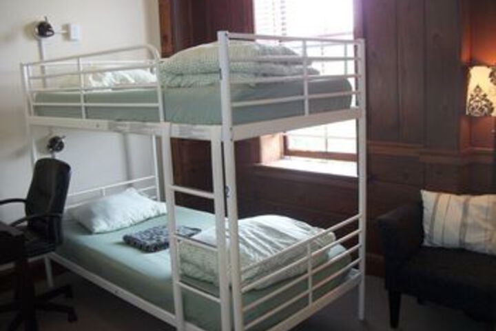 Room 15 of 27