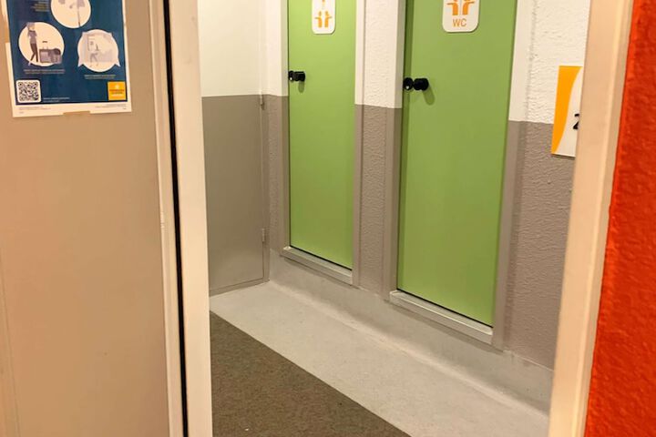 Room 66 of 116