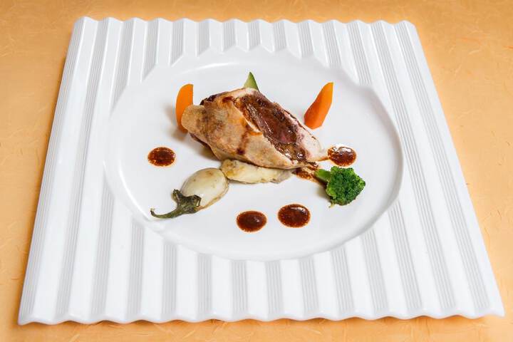 Dining 42 of 73